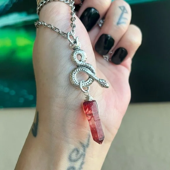 Silver snake with red aura blood crystal quartz stainless steel necklace - Picture 3 of 13